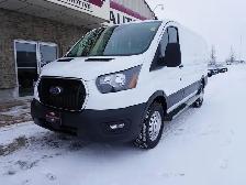 2024 Ford Transit Cargo Van AWD T-250 130 9070 GVWR , LOW LOW KM - Photo 4