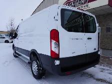 2024 Ford Transit Cargo Van AWD T-250 130 9070 GVWR , LOW LOW KM - Photo 12