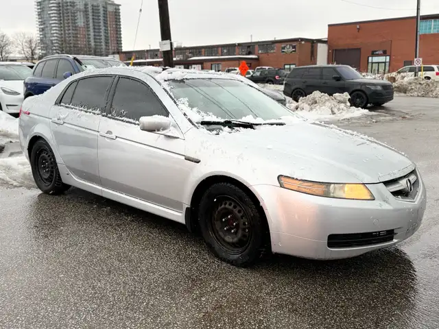 2005 Acura TL 4dr Sdn Auto - Photo 2