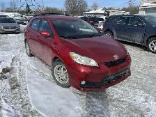 2013 Toyota Matrix S AWD- Rebuilt title - Photo 2