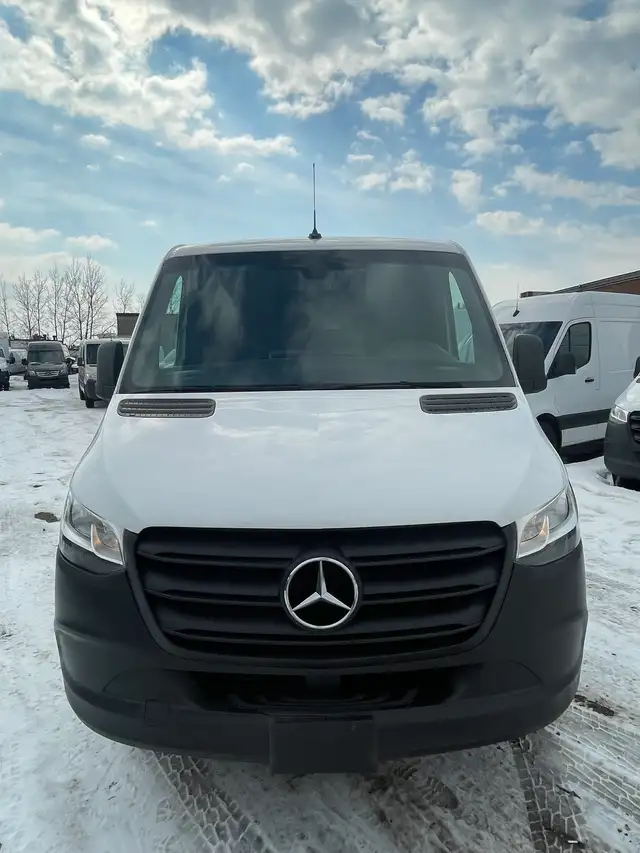 2021 Mercedes-Benz Sprinter Standard Roof - Photo 2