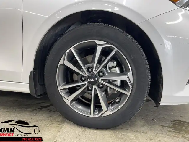 Kia Forte EX 2023 - Photo 24