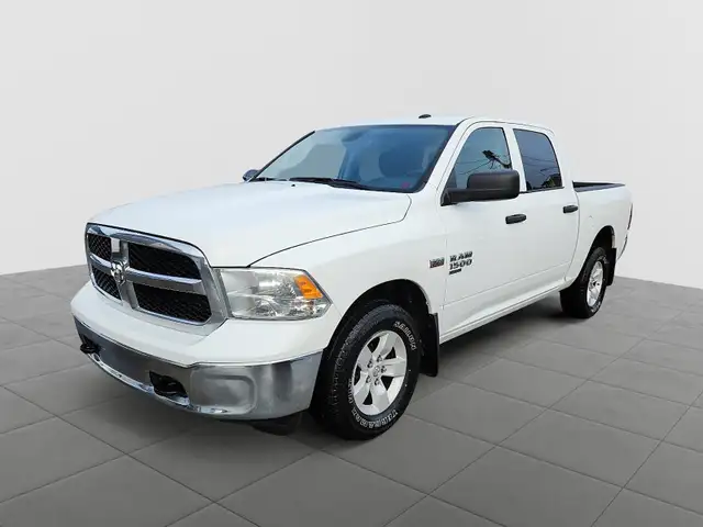 2023 RAM 1500 Classic SLT SLT | 4x4 Crew Cab 5'7' Box