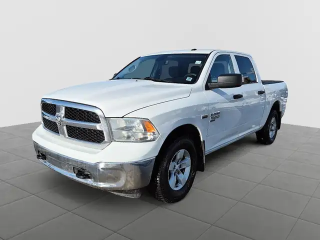 2023 RAM 1500 Classic SLT SLT | 4x4 Crew Cab 5'7' Box - Photo 7
