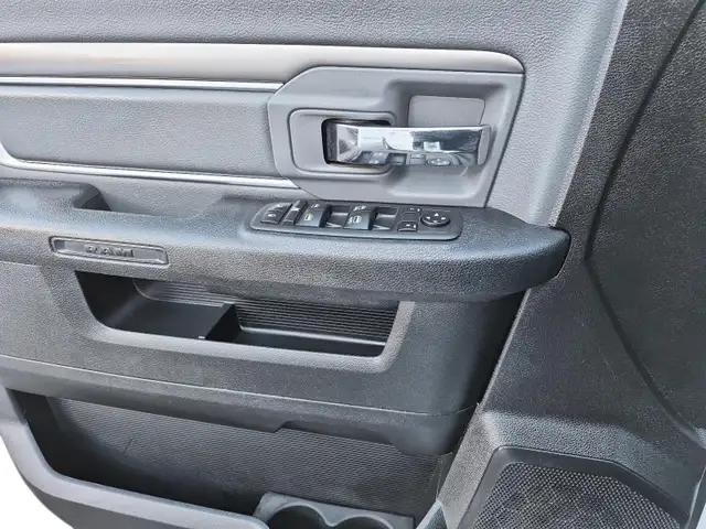 2023 RAM 1500 Classic SLT SLT | 4x4 Crew Cab 5'7' Box - Photo 14