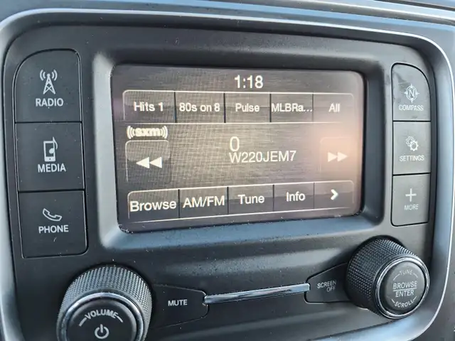 2023 RAM 1500 Classic SLT SLT | 4x4 Crew Cab 5'7' Box - Photo 20