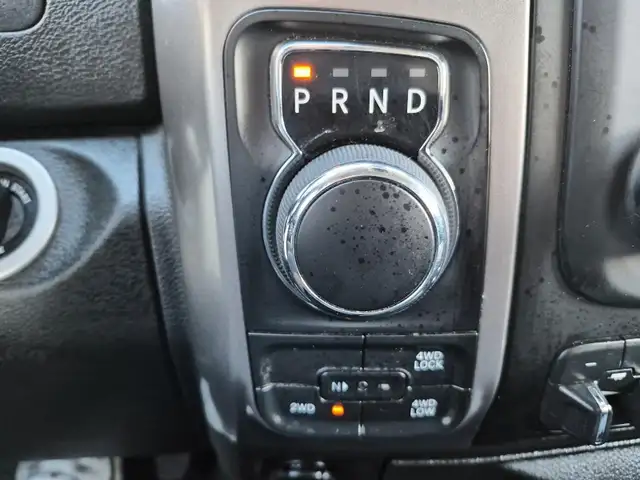 2023 RAM 1500 Classic SLT SLT | 4x4 Crew Cab 5'7' Box - Photo 23