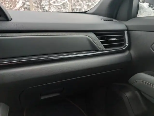 2026 GMC Terrain AWD AT4- Trailering Pkg - Convenience Pkg - Photo 28