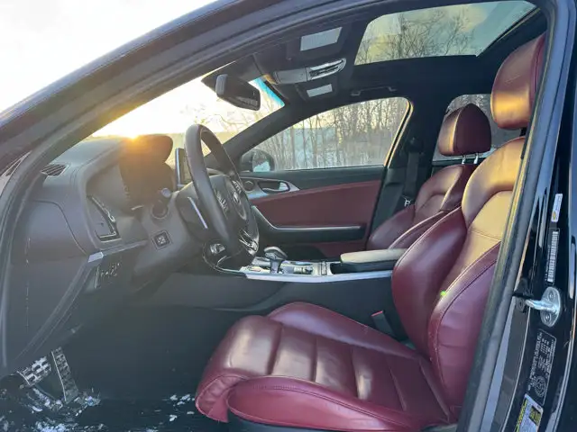 2019 Kia Stinger GT Limited- 3.3L V6 - Red Interior - Photo 4