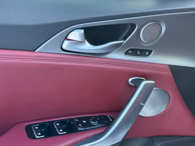 2019 Kia Stinger GT Limited- 3.3L V6 - Red Interior - Photo 18