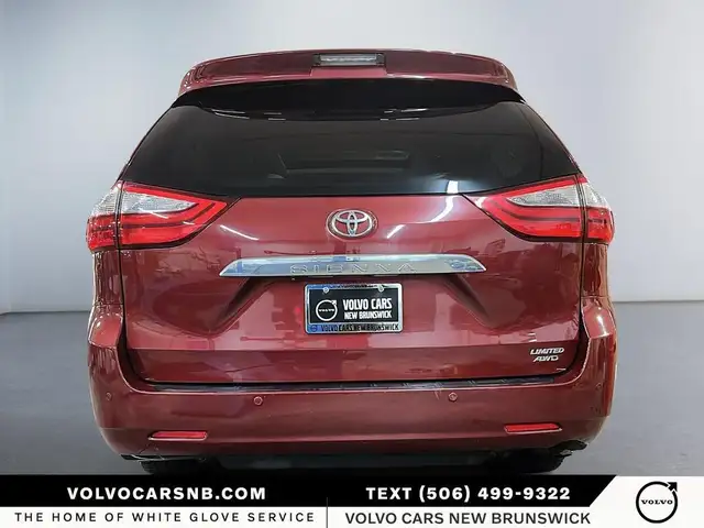 2017 Toyota Sienna XLE | Tri-Zone Climate | 7 Passenger | - Photo 3