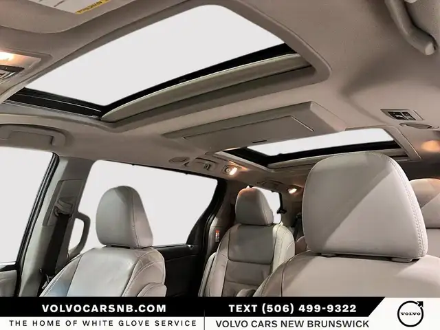 2017 Toyota Sienna XLE | Tri-Zone Climate | 7 Passenger | - Photo 16