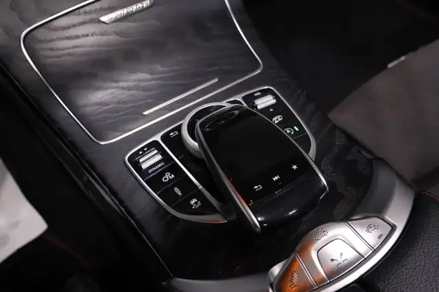 2018 Mercedes-Benz C-Class AMG C 43 4MATIC Cabriolet - Photo 24