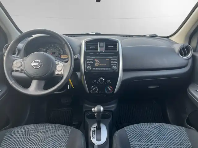 2015 Nissan Micra SR | CLEAN CARFAX | BACK-UP CAM | HEATED MIRRO - Photo 11