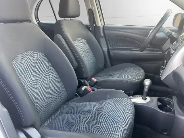 2015 Nissan Micra SR | CLEAN CARFAX | BACK-UP CAM | HEATED MIRRO - Photo 14