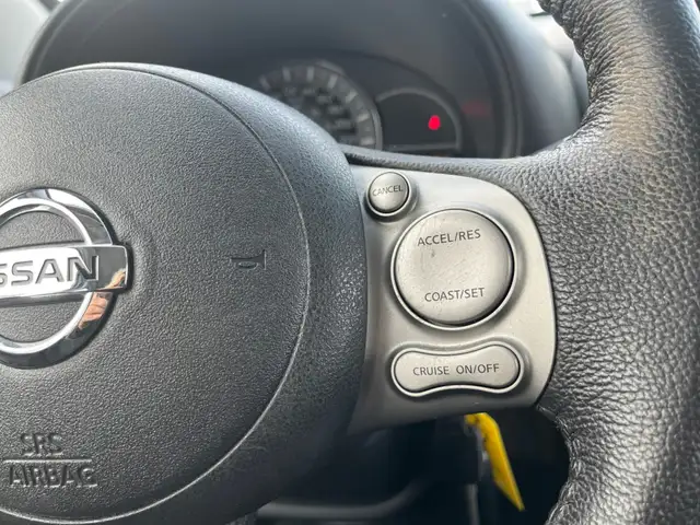 2015 Nissan Micra SR | CLEAN CARFAX | BACK-UP CAM | HEATED MIRRO - Photo 18