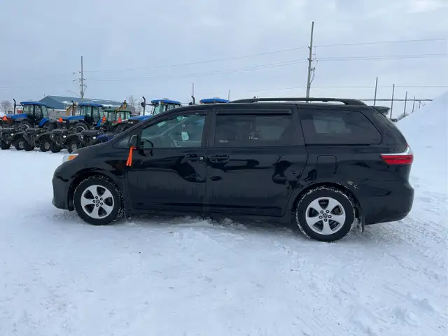 2018 Toyota Sienna - Photo 7