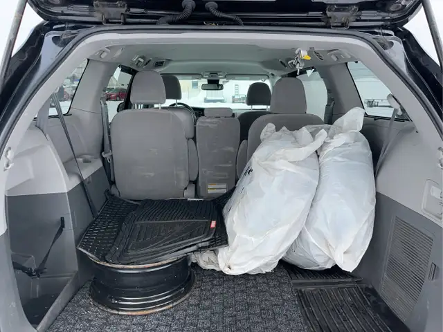 2018 Toyota Sienna - Photo 30