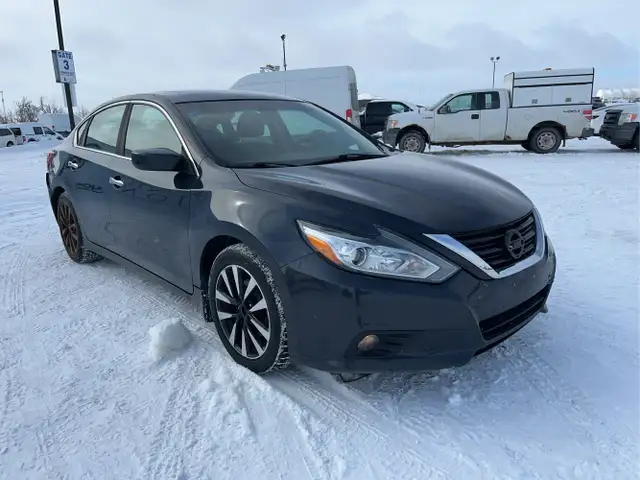 2018 Nissan Altima - Photo 3