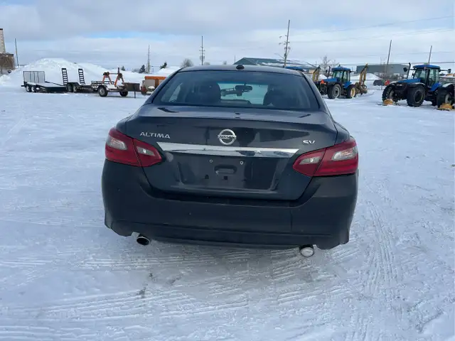 2018 Nissan Altima - Photo 5