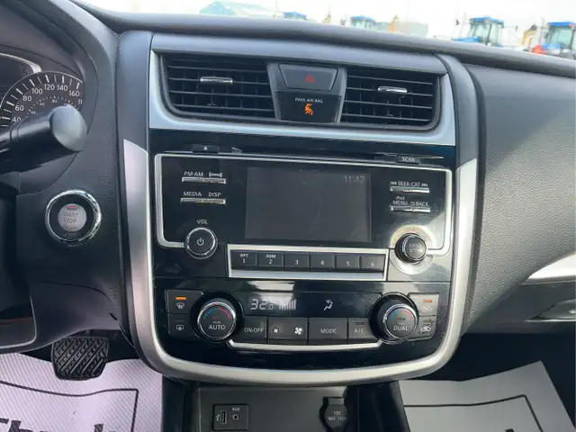 2018 Nissan Altima - Photo 16