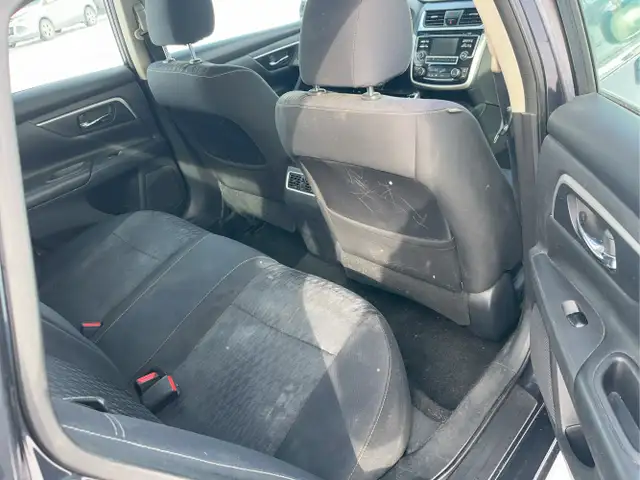 2018 Nissan Altima - Photo 28