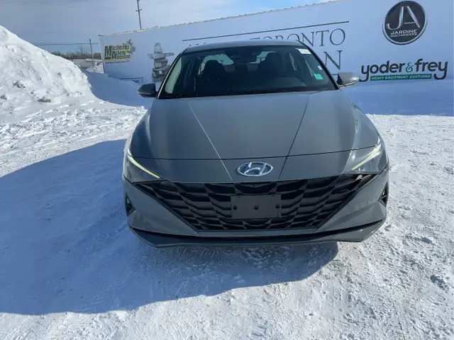 2022 Hyundai ELANTRA - Photo 2