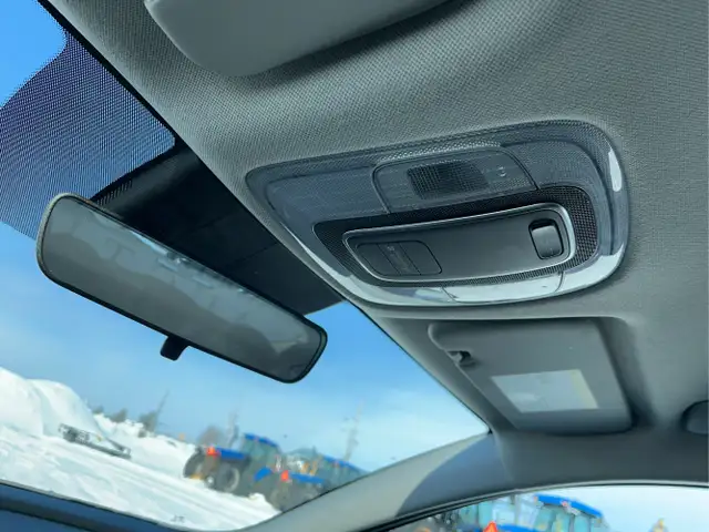 2022 Hyundai ELANTRA - Photo 24