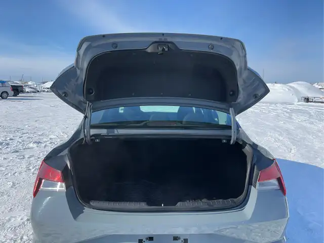 2022 Hyundai ELANTRA - Photo 27