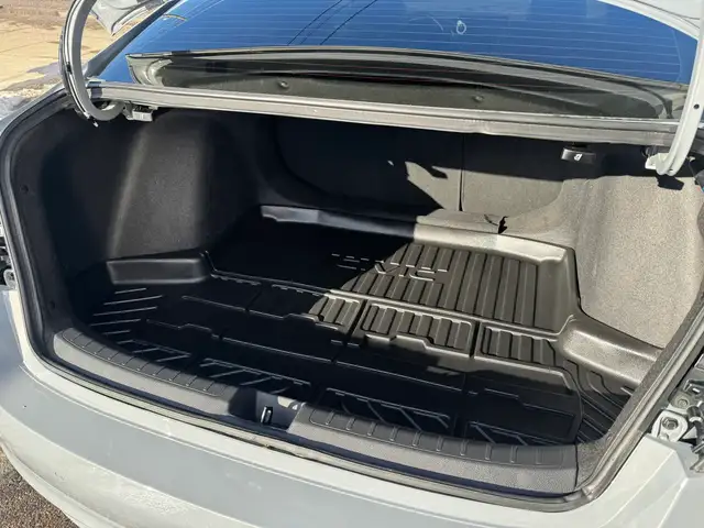 2025 Honda Civic Hybrid Sport Touring - Photo 19