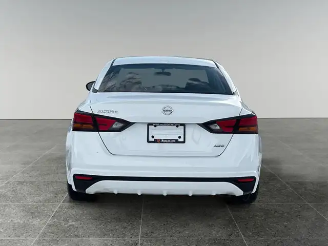 2019 Nissan Altima 2.5 S / AWD - Photo 5