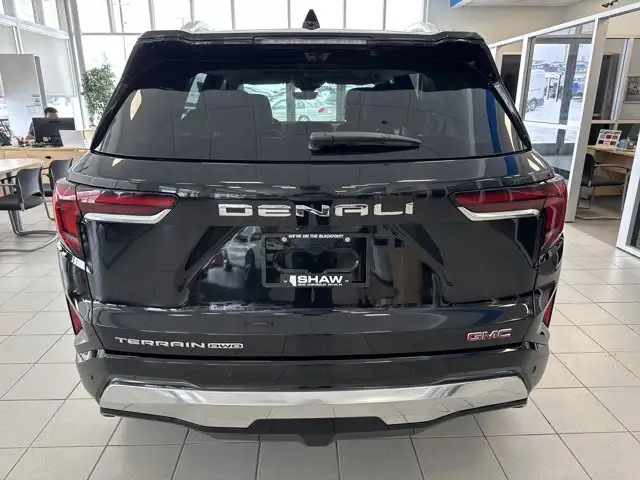 2026 GMC Terrain AWD Denali | 1.5L TURBO I4 | PANO ROOF - Photo 4
