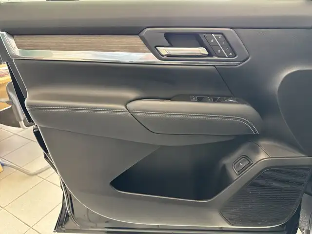 2026 GMC Terrain AWD Denali | 1.5L TURBO I4 | PANO ROOF - Photo 13