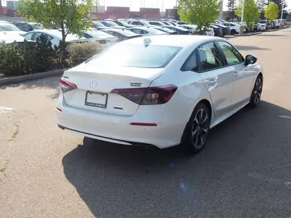 2026 Honda Civic Sedan Hybrid Sport Touring eCVT - Photo 2