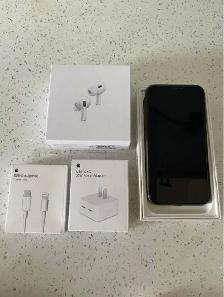 iPhone 11 256GB Unlocked - Excellent Condition!