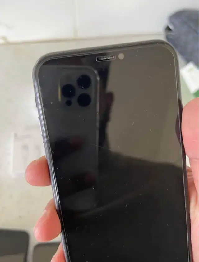 iPhone 11 256GB Unlocked - Excellent Condition! - Photo 4