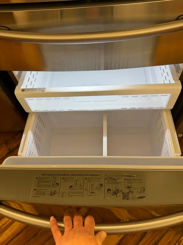 Samsung stainless steel four door fridge 33 inch - Photo 5