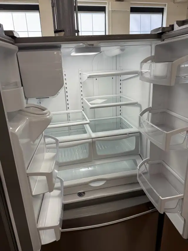 maytag stainless steel steel three door fridge - Photo 2