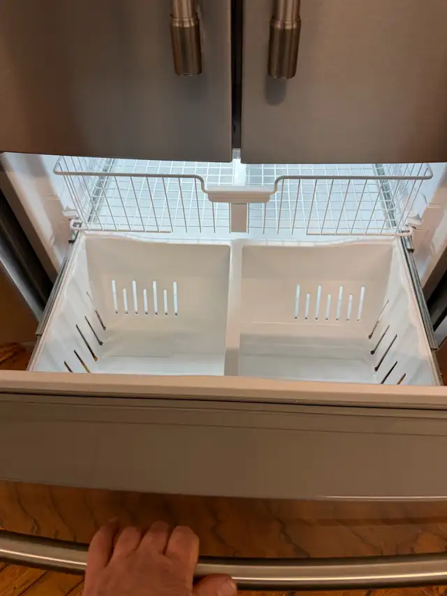 maytag stainless steel steel three door fridge - Photo 4