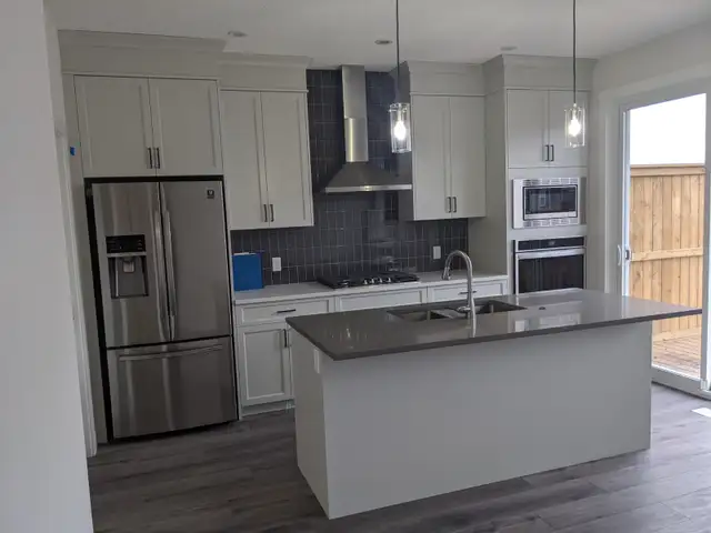 FULL 3 BED/2.5 BATH TRENDY DUPLEX IN SETON AREA! RENT REDUCED! - Photo 4