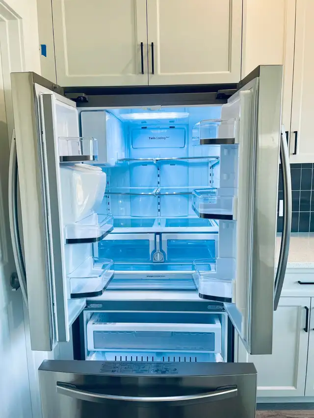 FULL 3 BED/2.5 BATH TRENDY DUPLEX IN SETON AREA! RENT REDUCED! - Photo 10