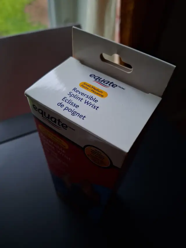 Equate Reversible Splint Wrist - Small/Medium Size - New - Photo 4