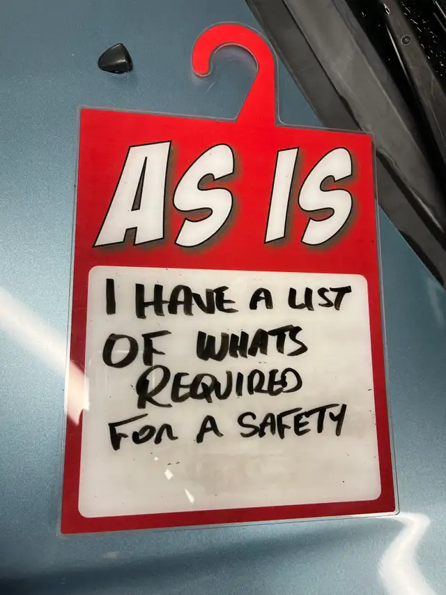 2011 Mitsubishi RVR SE 4WD - BEING SOLD AS IS - Photo 2