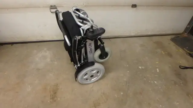 Powered Chair for sale - Photo 2