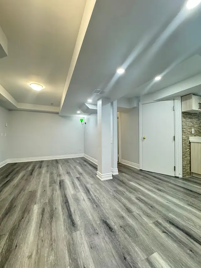 Brand new studio payment in Mississauga by sequre on mall $1500 - Photo 5