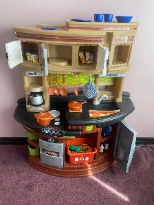 Step 2 Play Kitchen For Sale - Photo 2