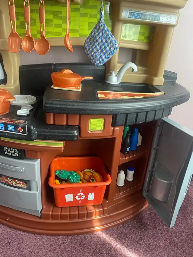 Step 2 Play Kitchen For Sale - Photo 3