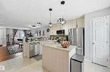 LOW CONDO FEE & DOUBLE GARAGE - 2905 141 ST SW - Photo 5