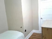 Room Rental Downtown - Photo 6
