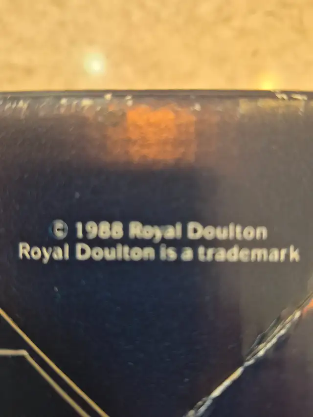 Royal Doulton Figure of the Month January HN 3330 - Photo 4